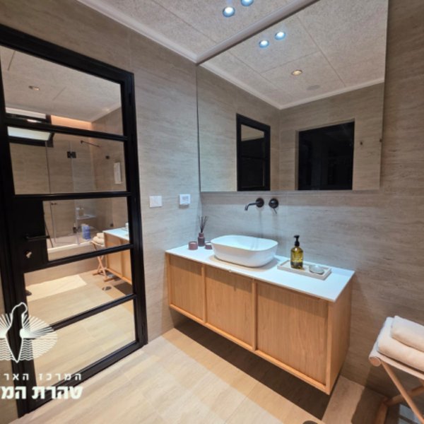 gallery picture